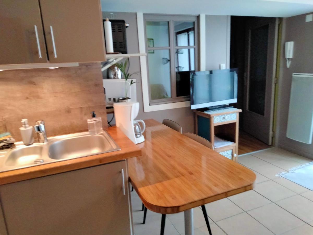 Appartement sur cour nantaise Rezé Extérieur photo