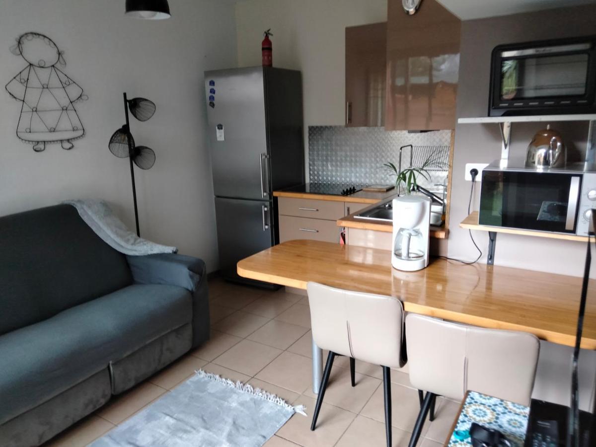 Appartement sur cour nantaise Rezé Extérieur photo